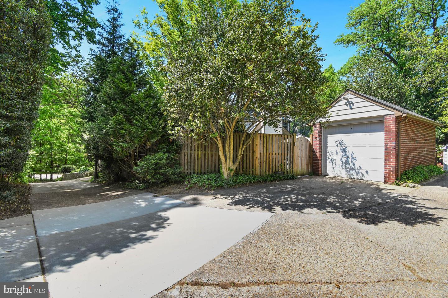 7605 Maple Ave Property Photo 58
