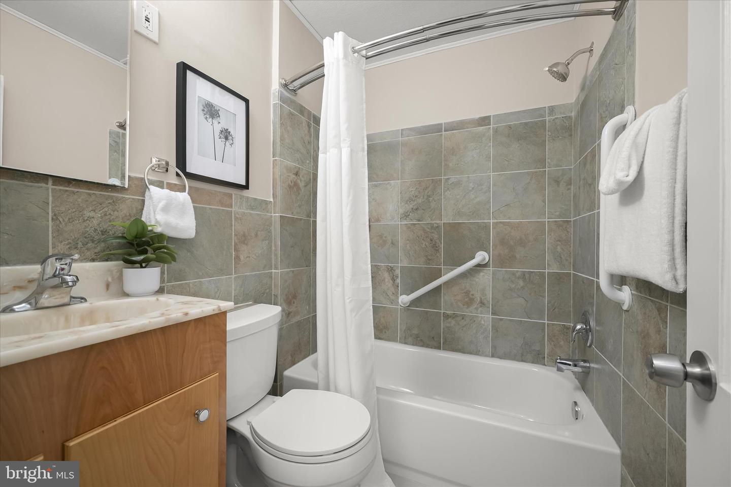 10128 Hereford Pl Property Photo 27