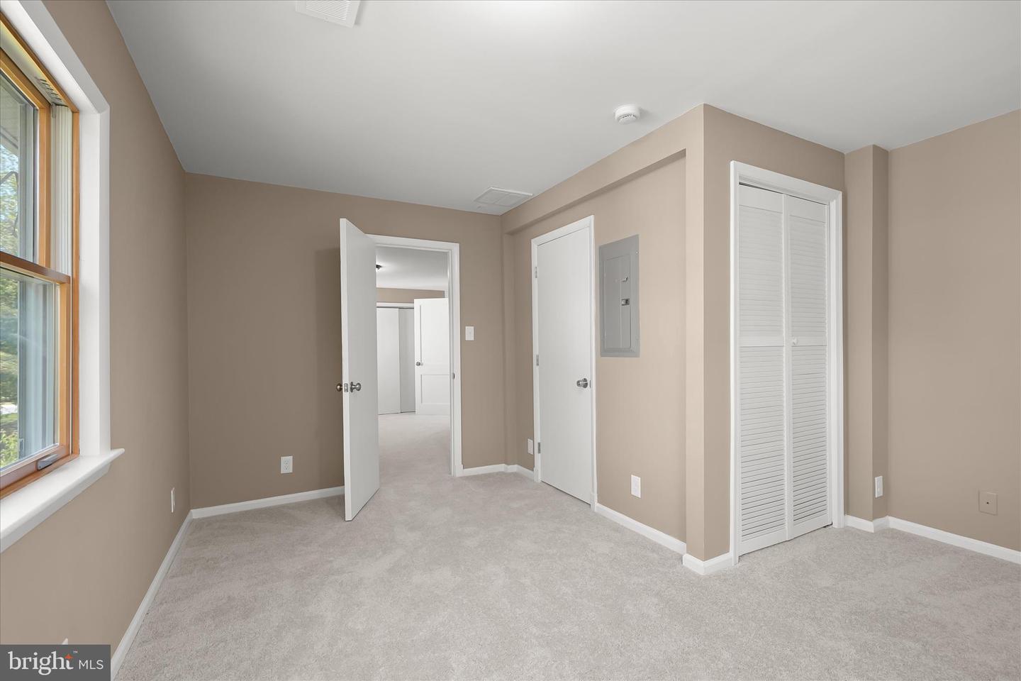 10128 Hereford Pl Property Photo 34