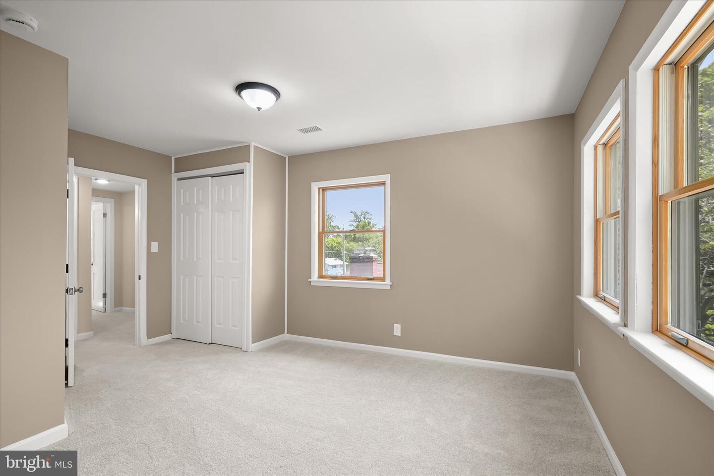 10128 Hereford Pl Property Photo 41