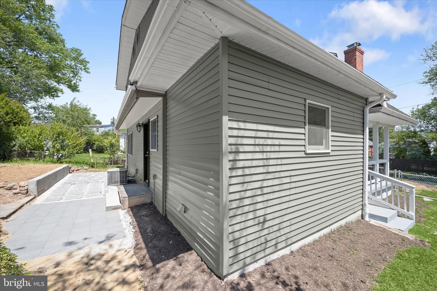10128 Hereford Pl Property Photo 52