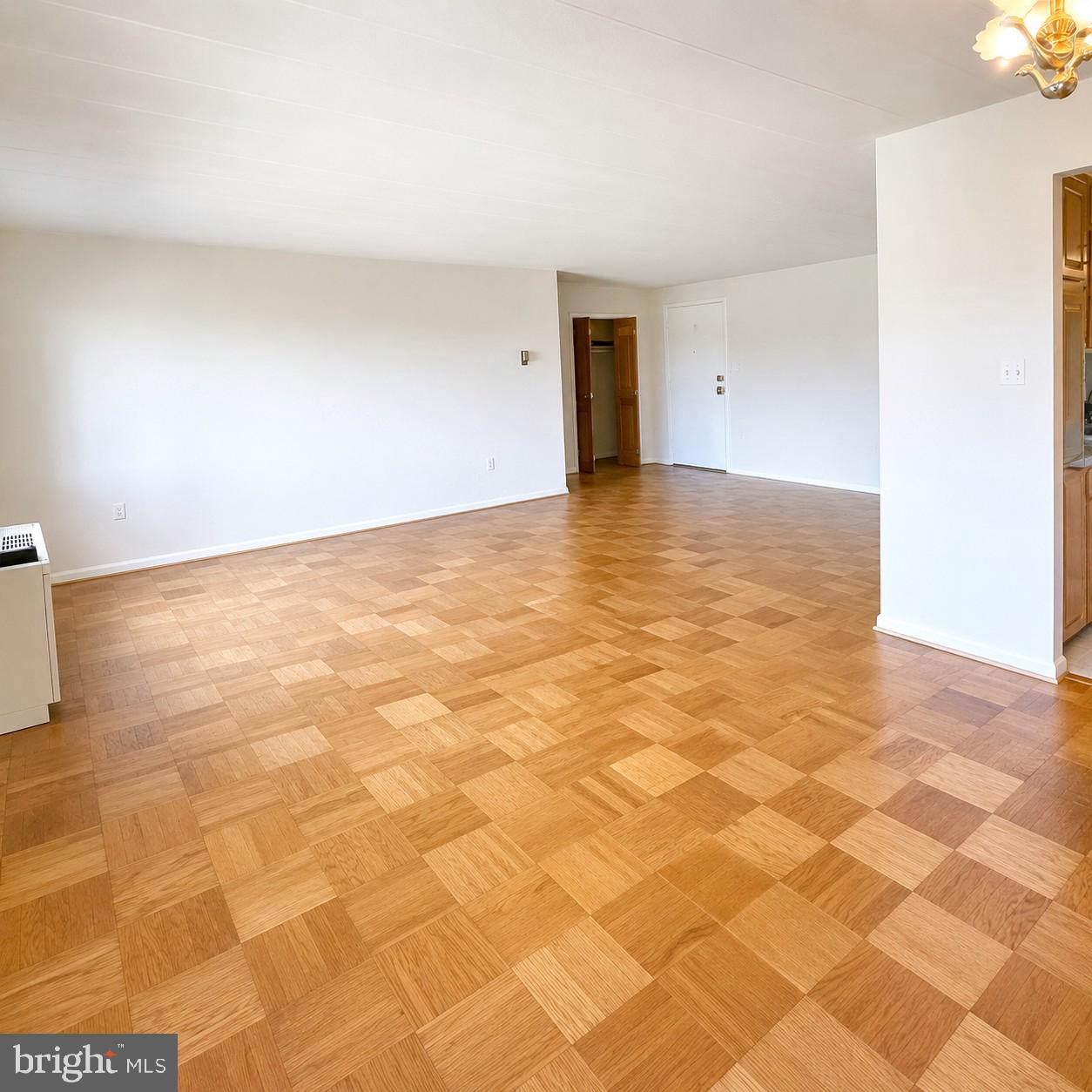 4800 Chevy Chase Dr #404 Property Photo 7