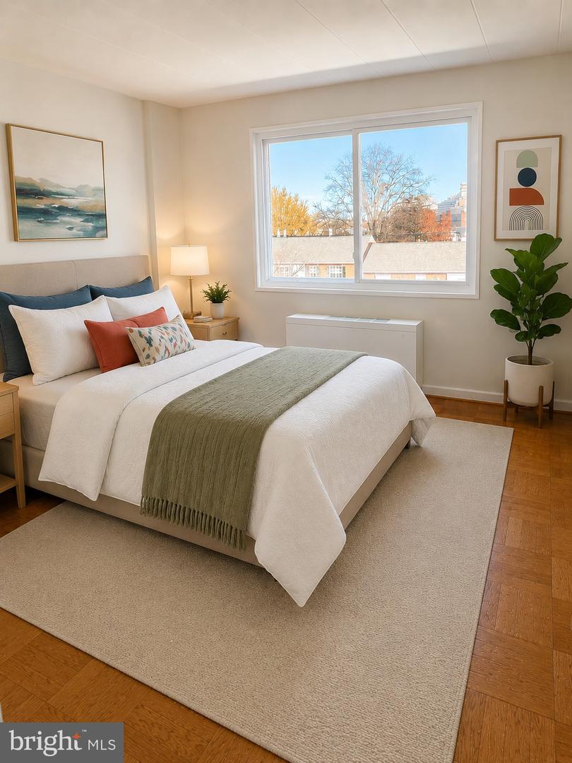 4800 Chevy Chase Dr #404 Property Photo 15