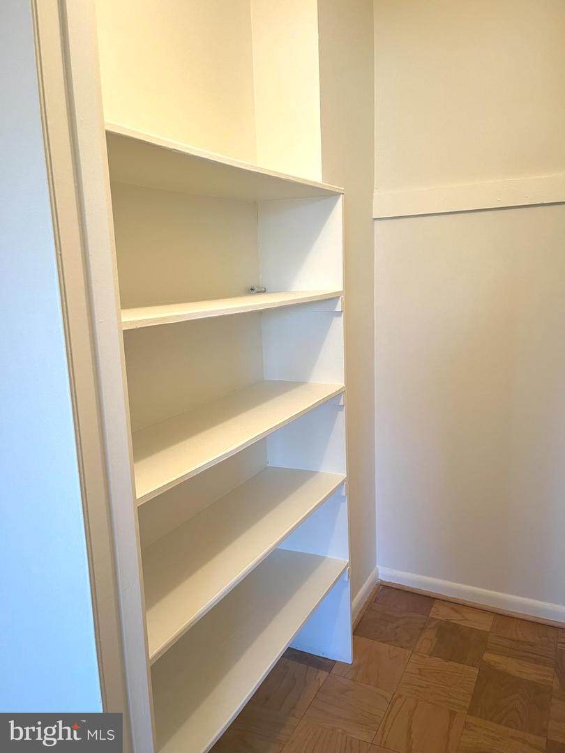 4800 Chevy Chase Dr #404 Property Photo 24