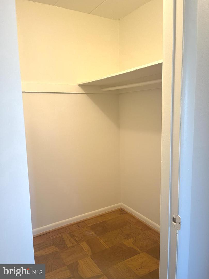 4800 Chevy Chase Dr #404 Property Photo 25