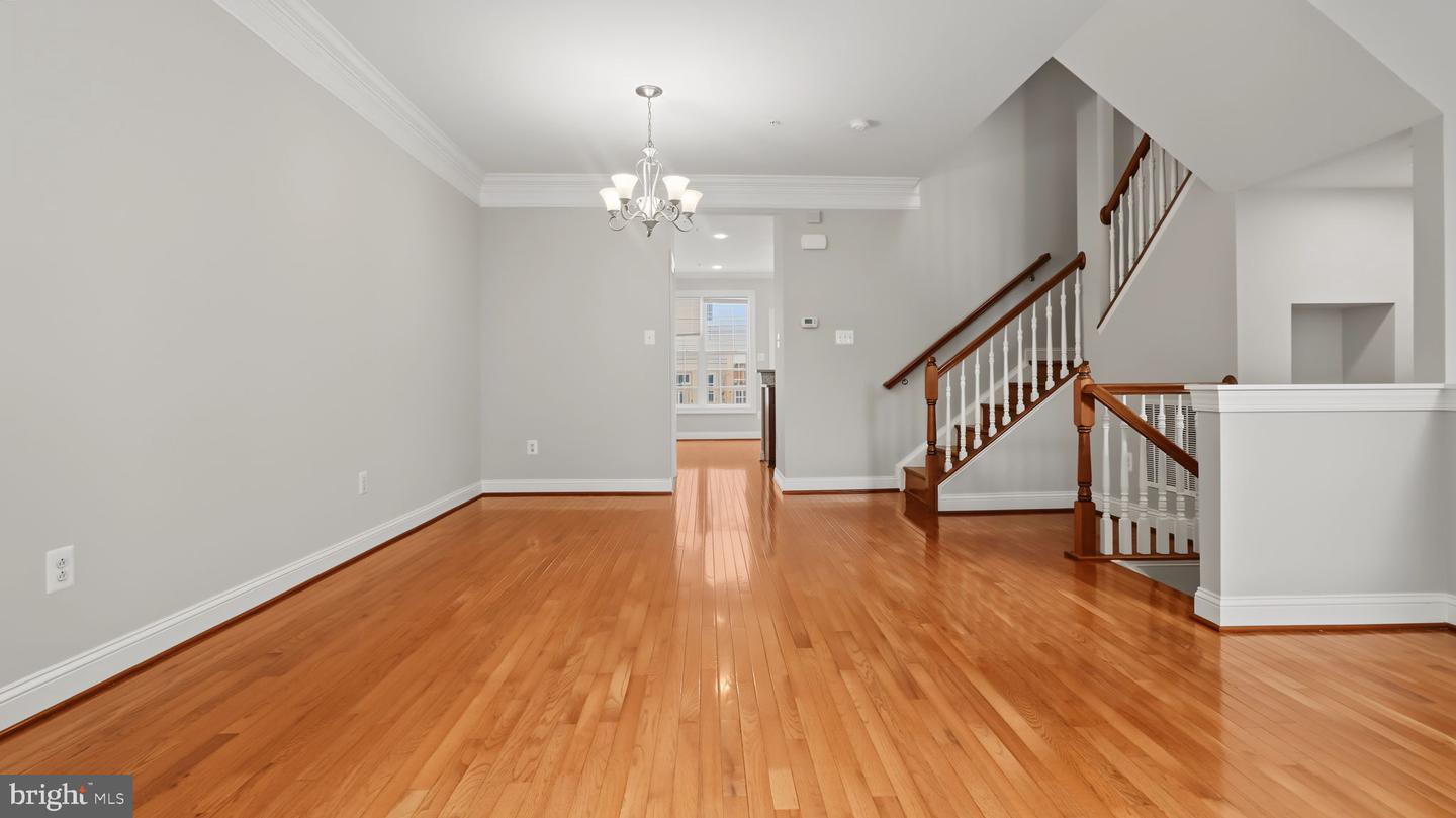 643 Pullman Pl Property Photo 16