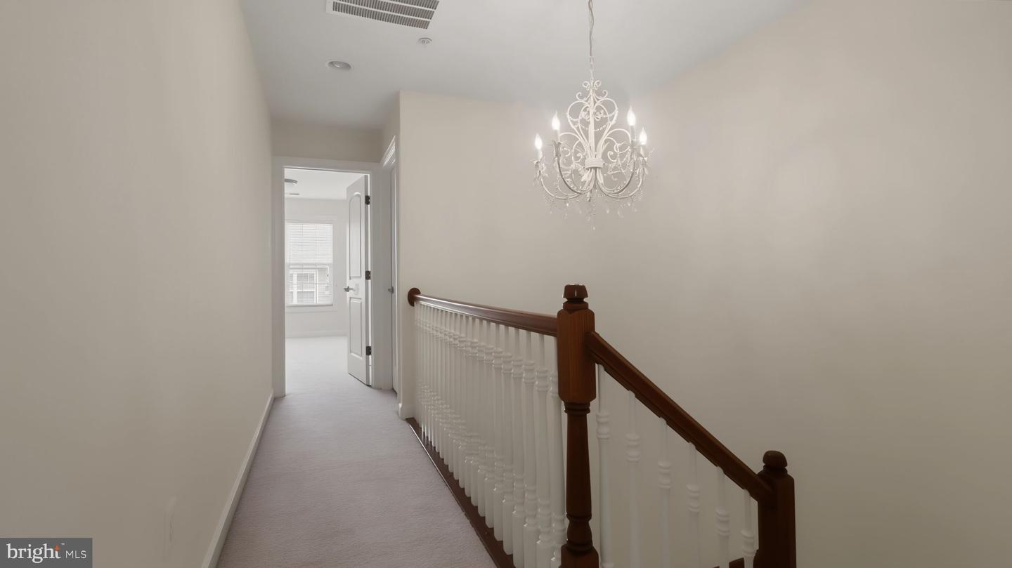 643 Pullman Pl Property Photo 37