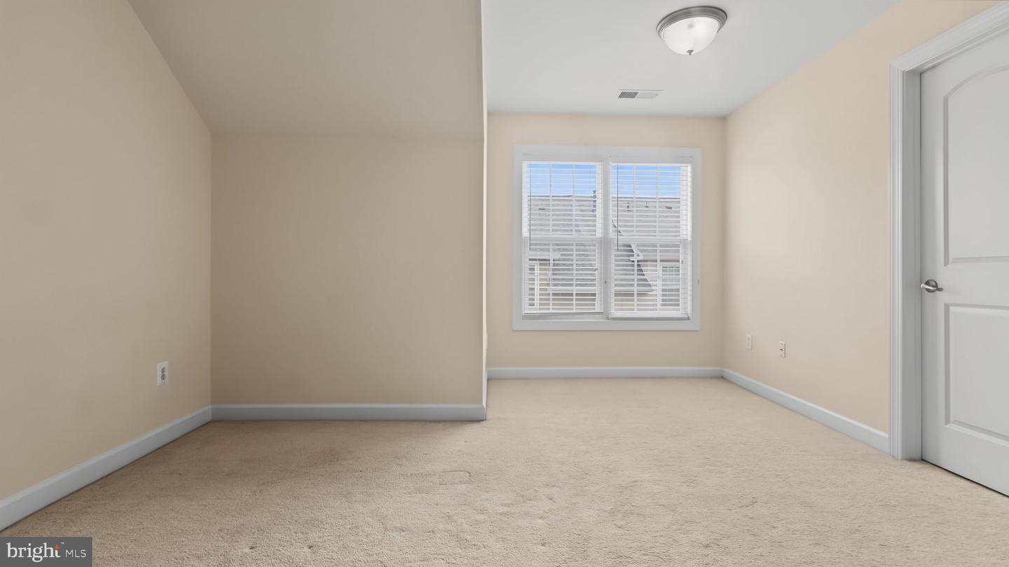 643 Pullman Pl Property Photo 45