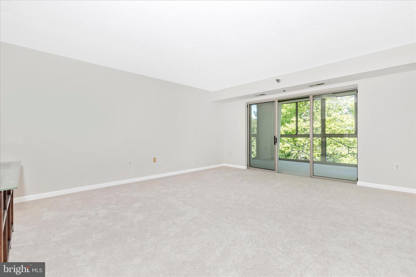 14809 Pennfield Cir #309 Property Photo 11