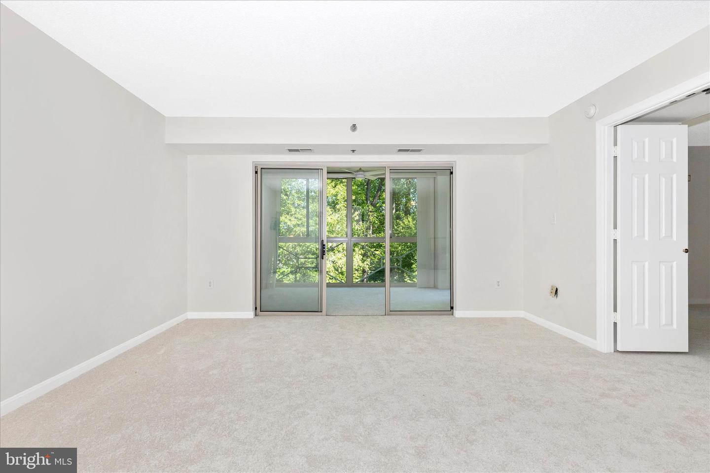 14809 Pennfield Cir #309 Property Photo 13