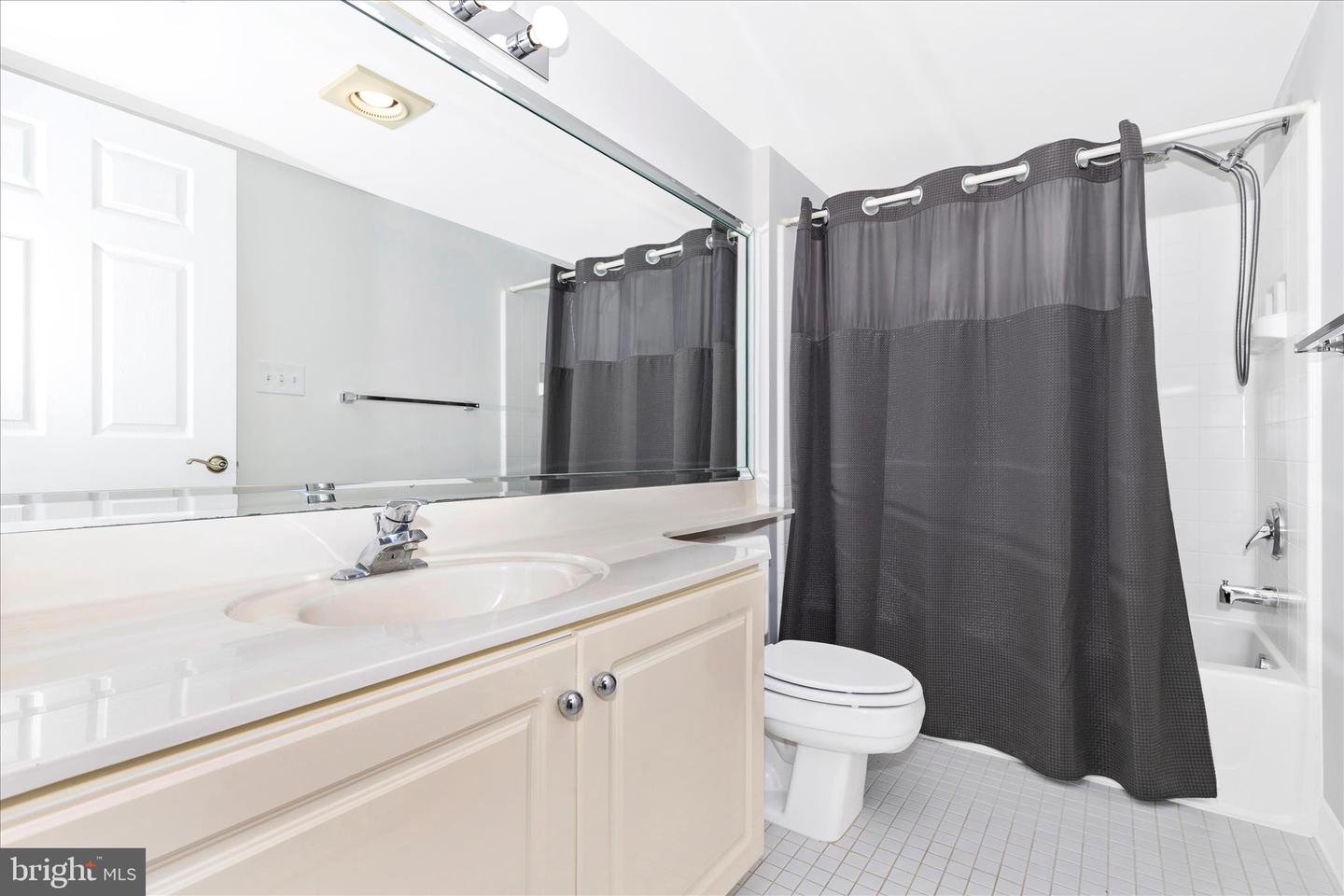 14809 Pennfield Cir #309 Property Photo 26