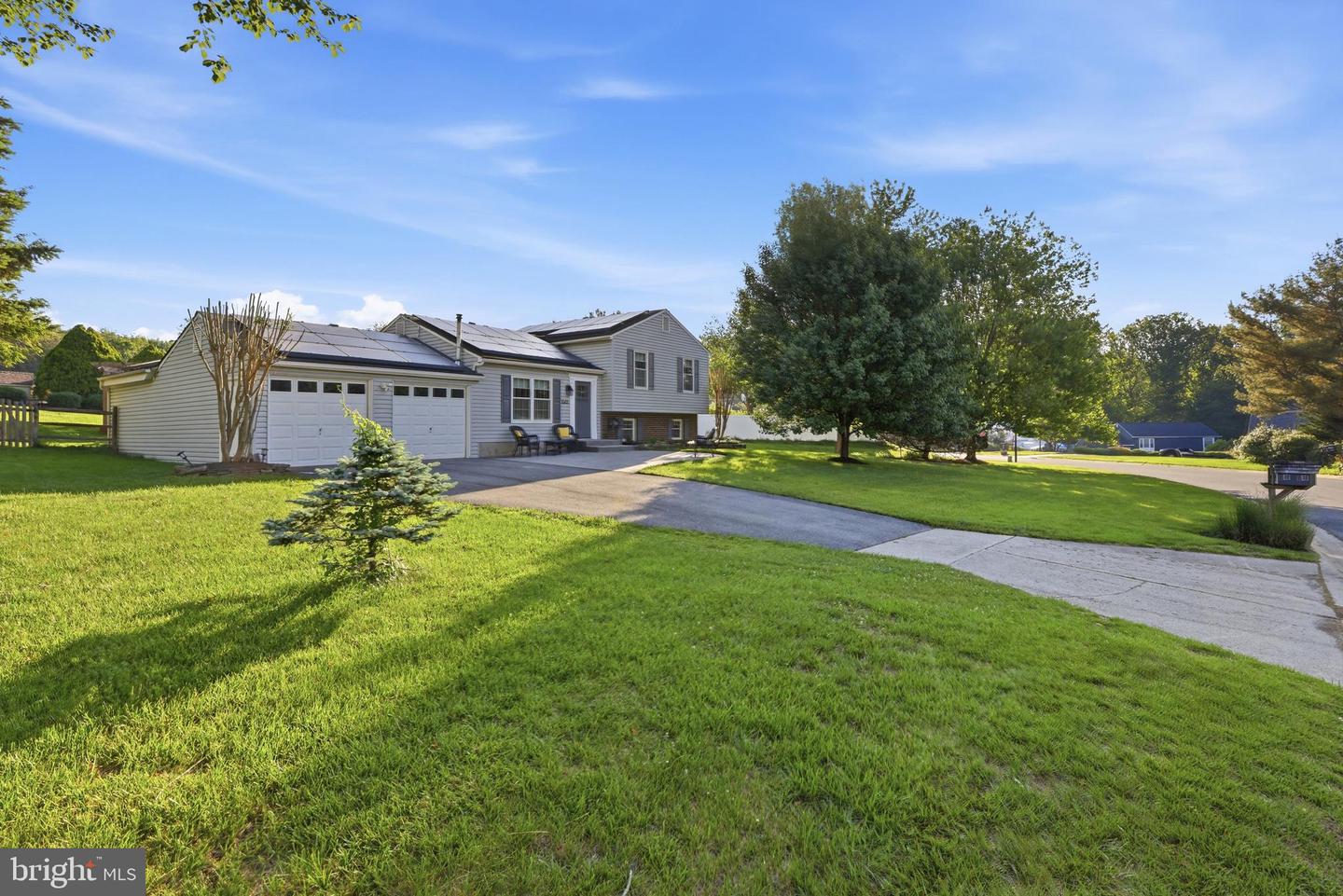 10405 Carlyn Ridge Rd Property Photo 3