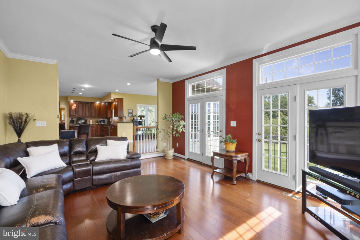 805 Lindsey Manor Ln Property Photo 18