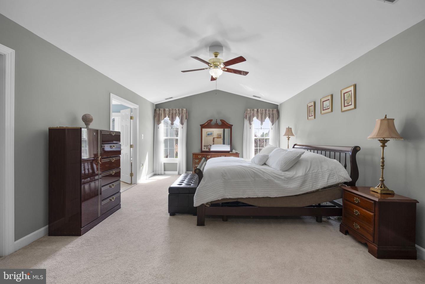 805 Lindsey Manor Ln Property Photo 25