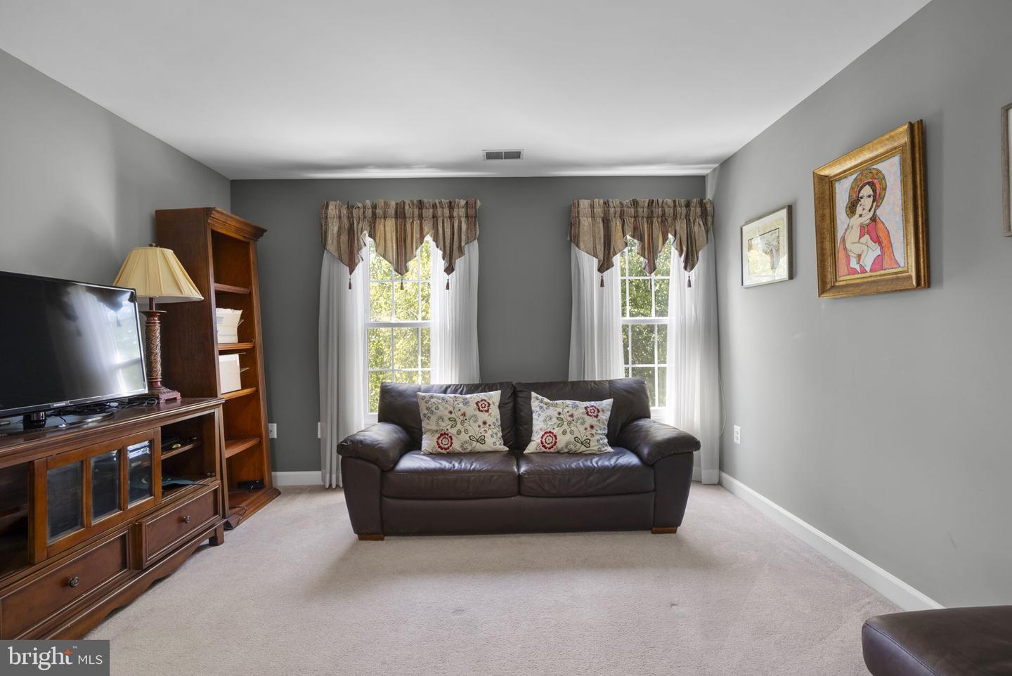 805 Lindsey Manor Ln Property Photo 28