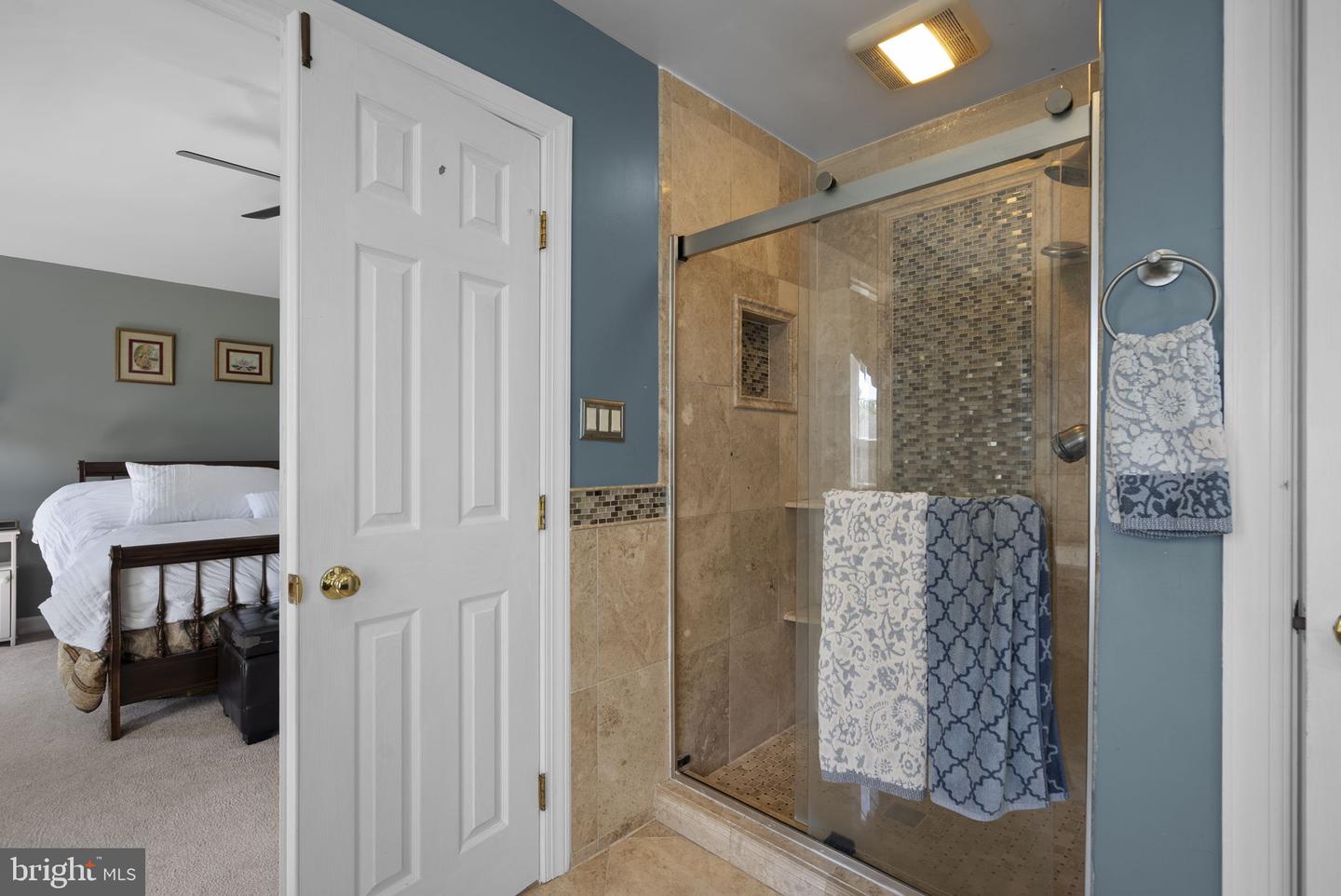 805 Lindsey Manor Ln Property Photo 31