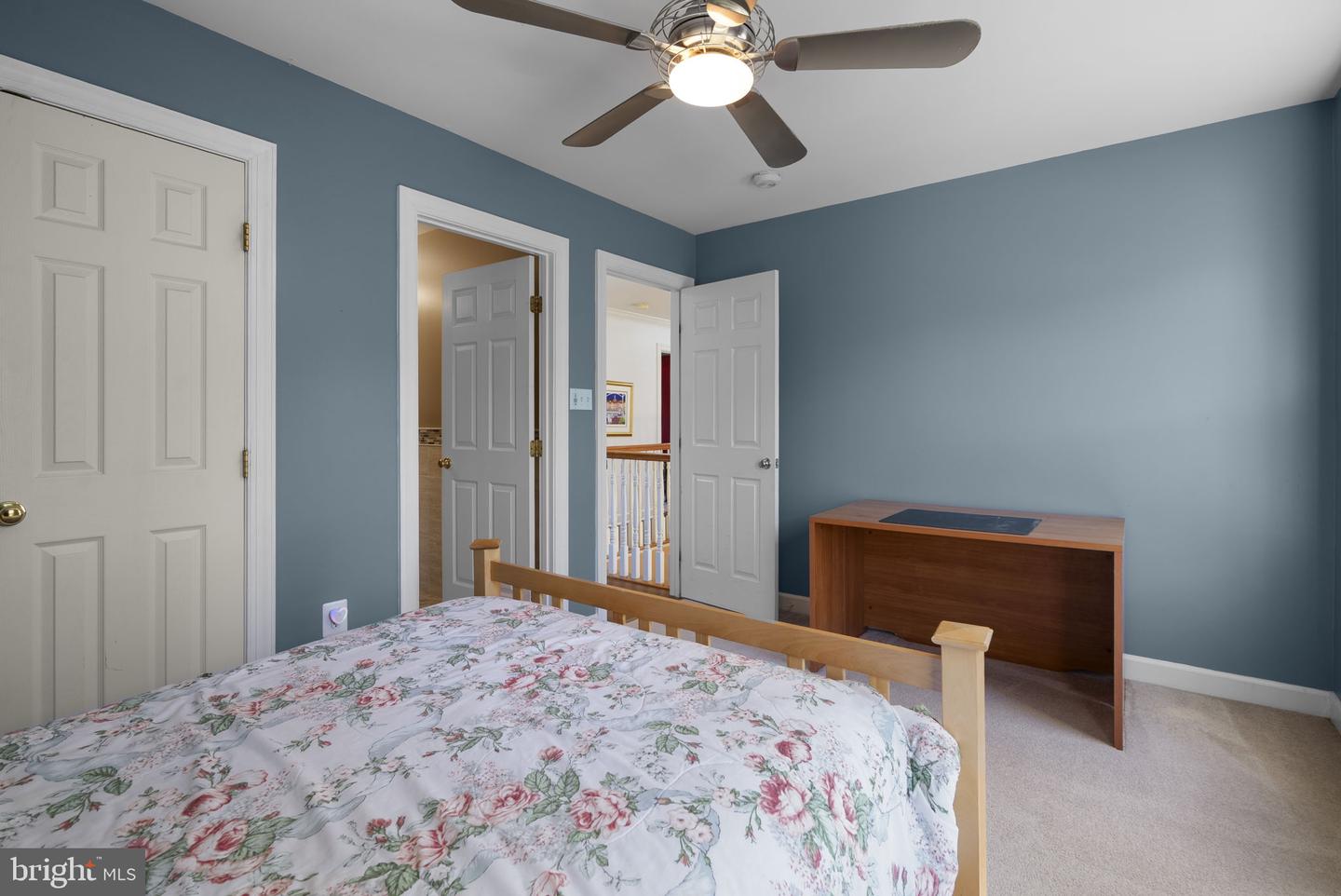 805 Lindsey Manor Ln Property Photo 39
