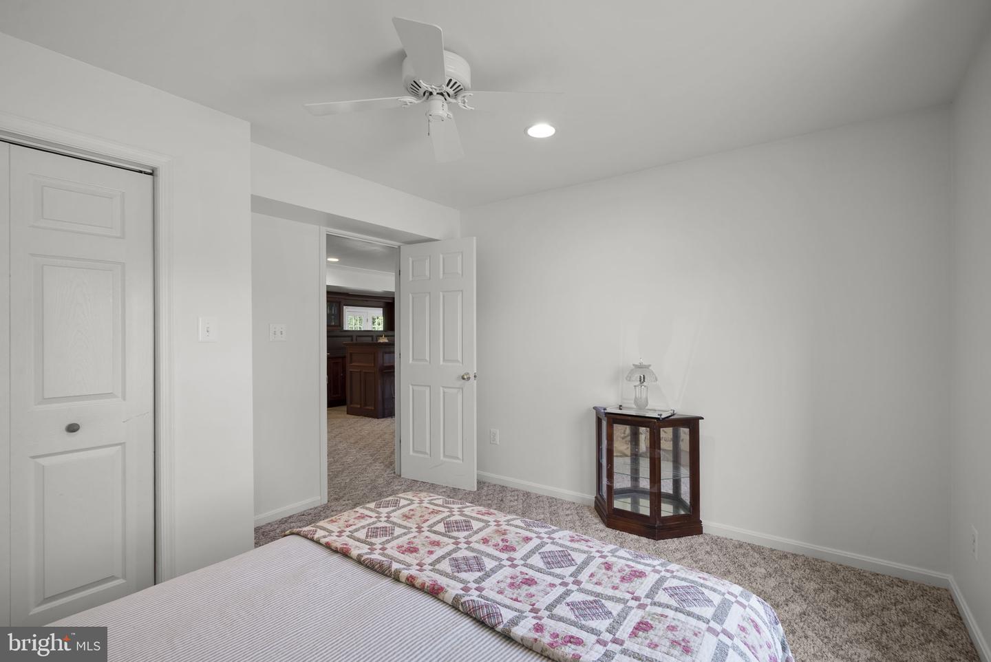 805 Lindsey Manor Ln Property Photo 48