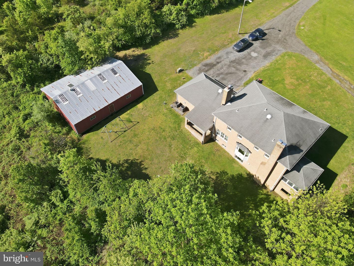 15901 Old Columbia Pike Property Photo 7