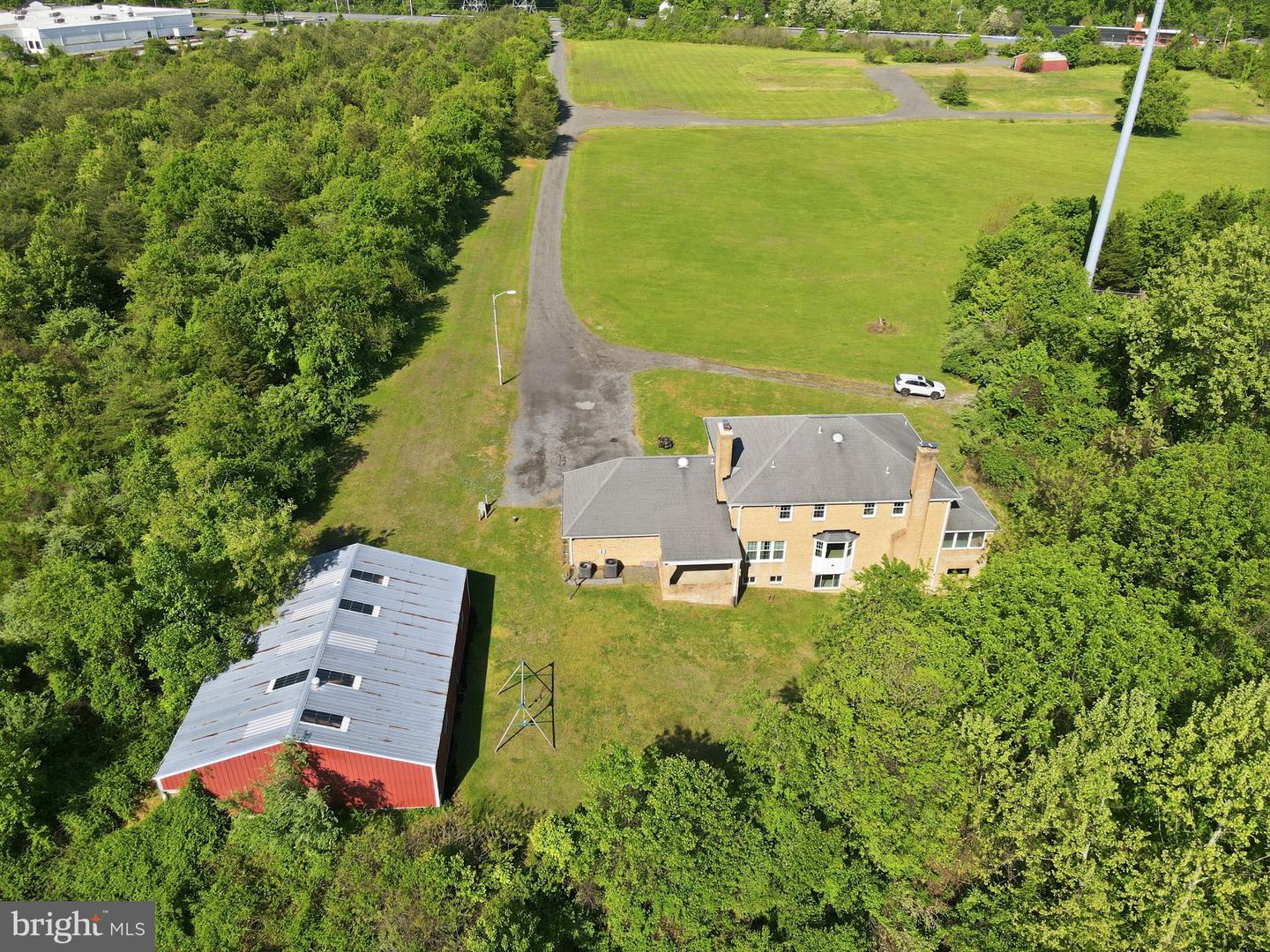15901 Old Columbia Pike Property Photo 8