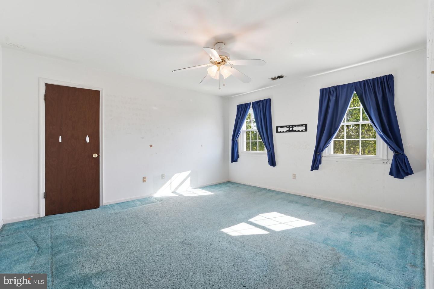 15901 Old Columbia Pike Property Photo 25