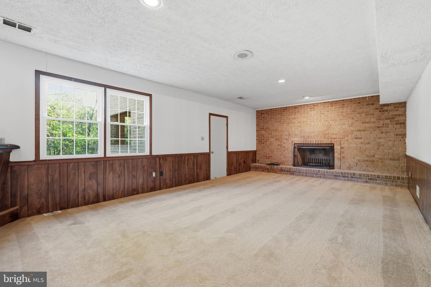15901 Old Columbia Pike Property Photo 31