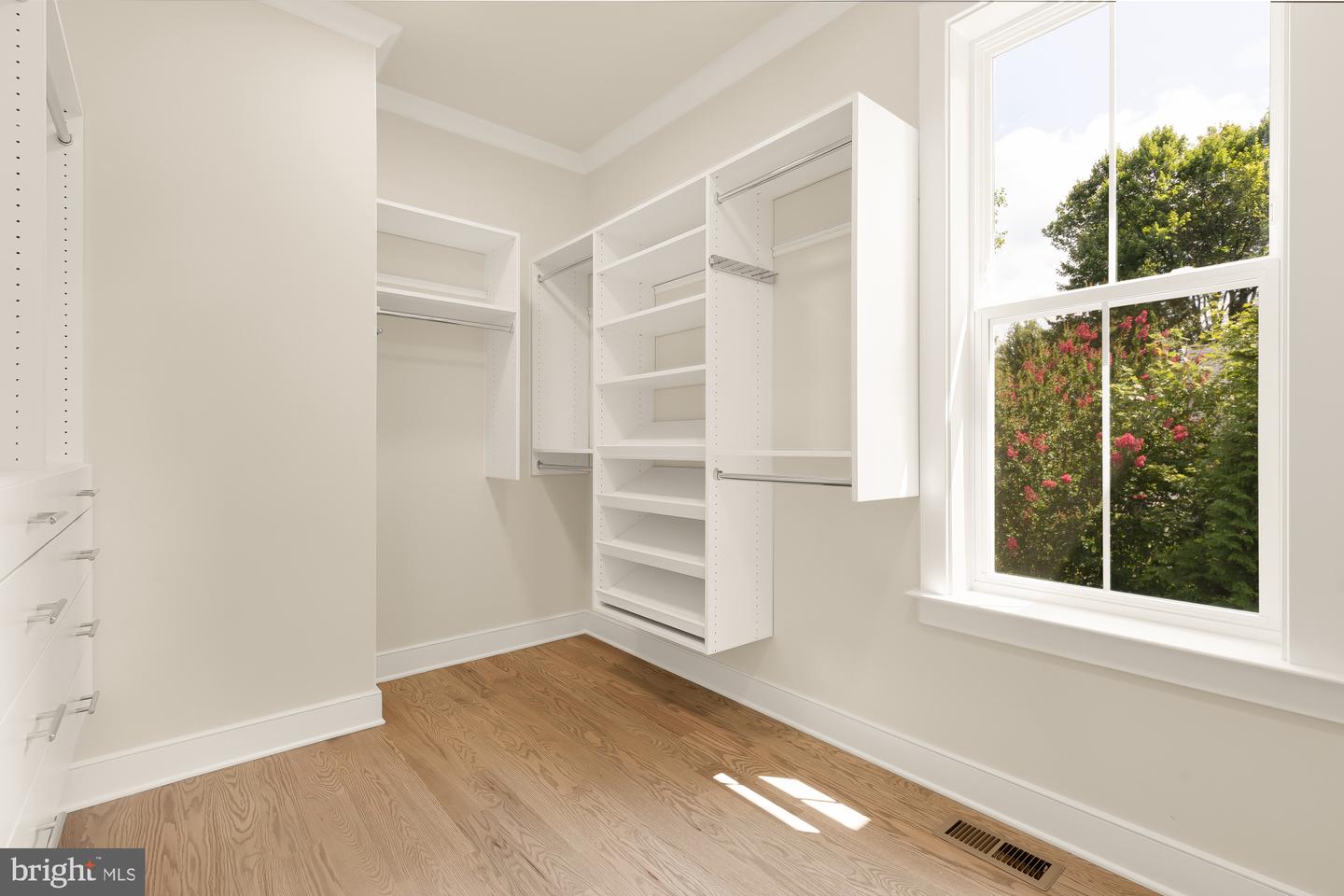 9313 Linden Ave Property Photo 39