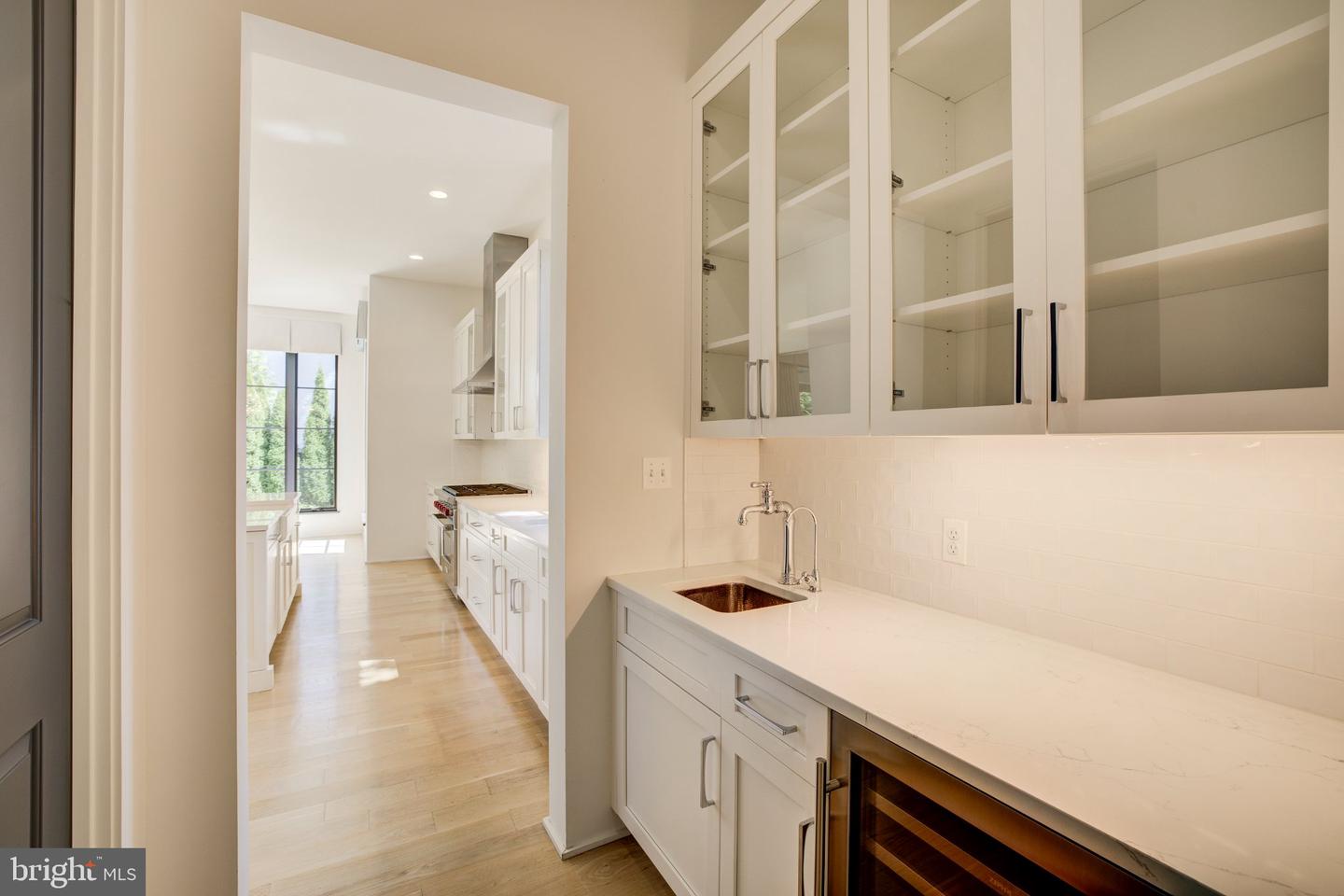 7613 Glenbrook Rd Property Photo 14