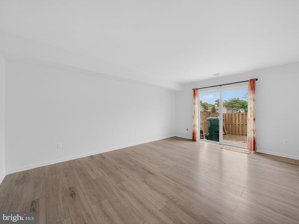 17633 Amity Dr #11-g Property Photo 6
