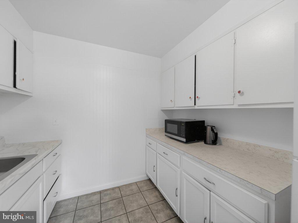 17633 Amity Dr #11-g Property Photo 10