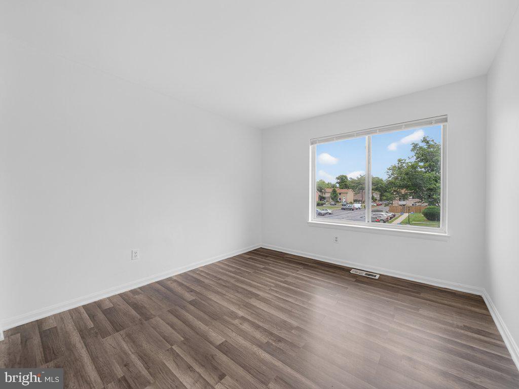 17633 Amity Dr #11-g Property Photo 25