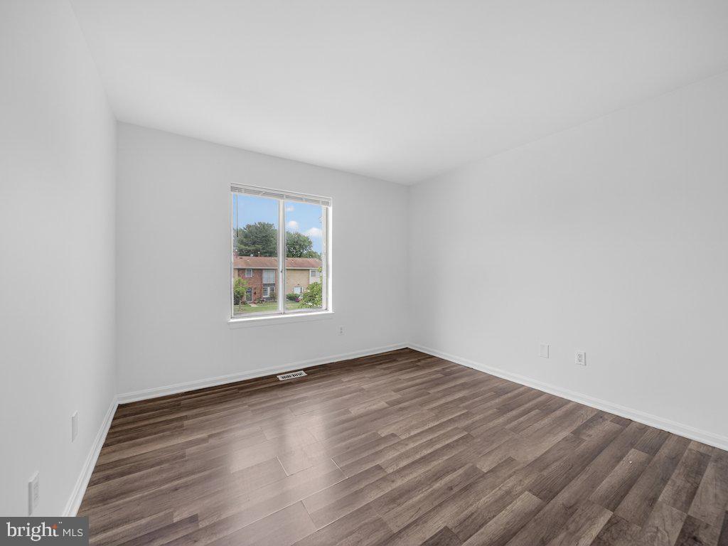 17633 Amity Dr #11-g Property Photo 33