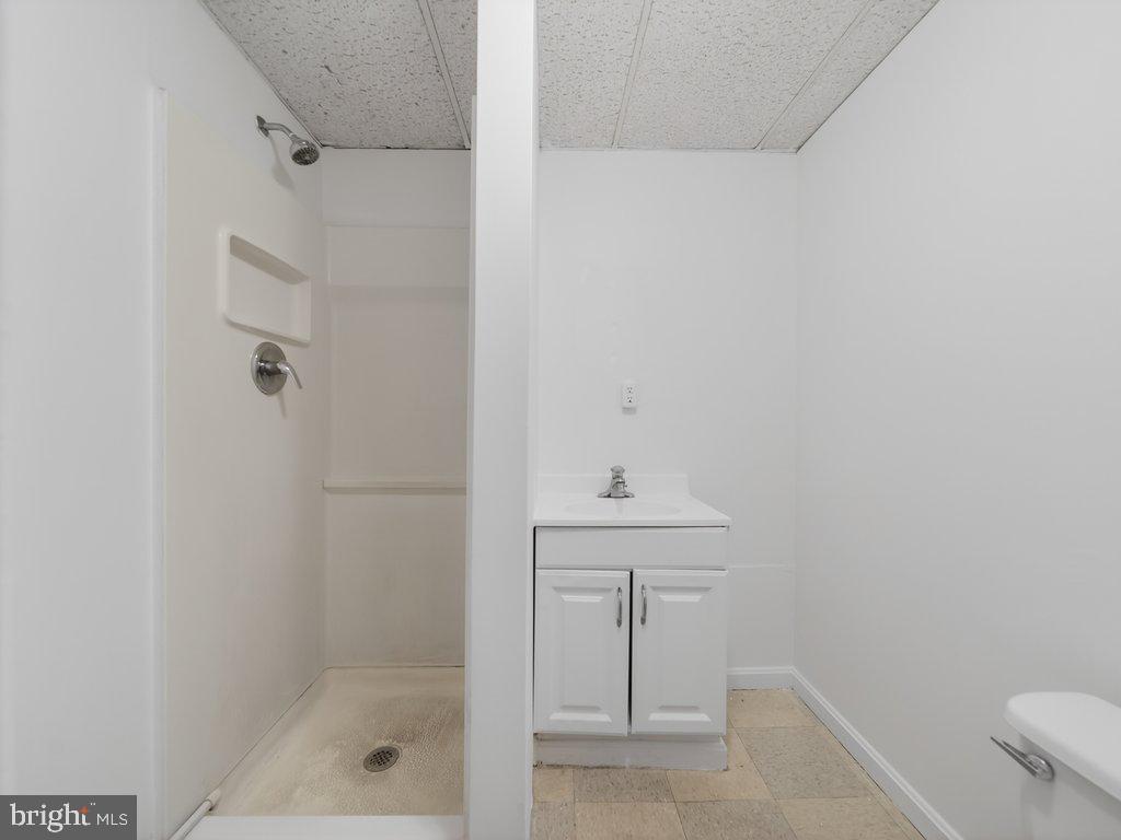 17633 Amity Dr #11-g Property Photo 38