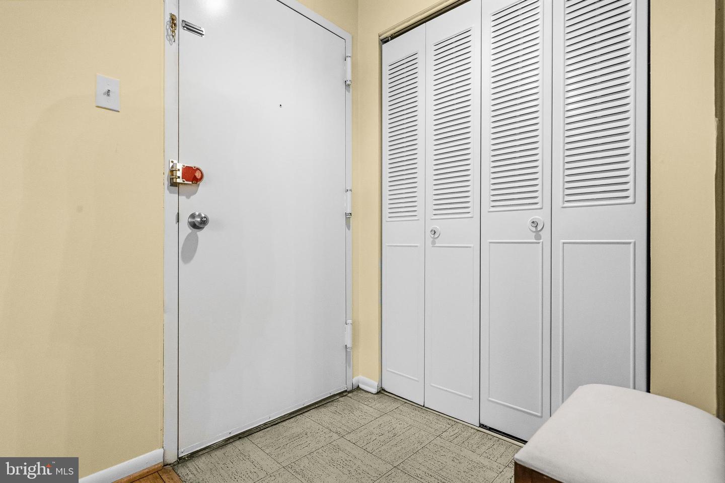 2305 Greenery Ln #t-2-3 Property Photo 28