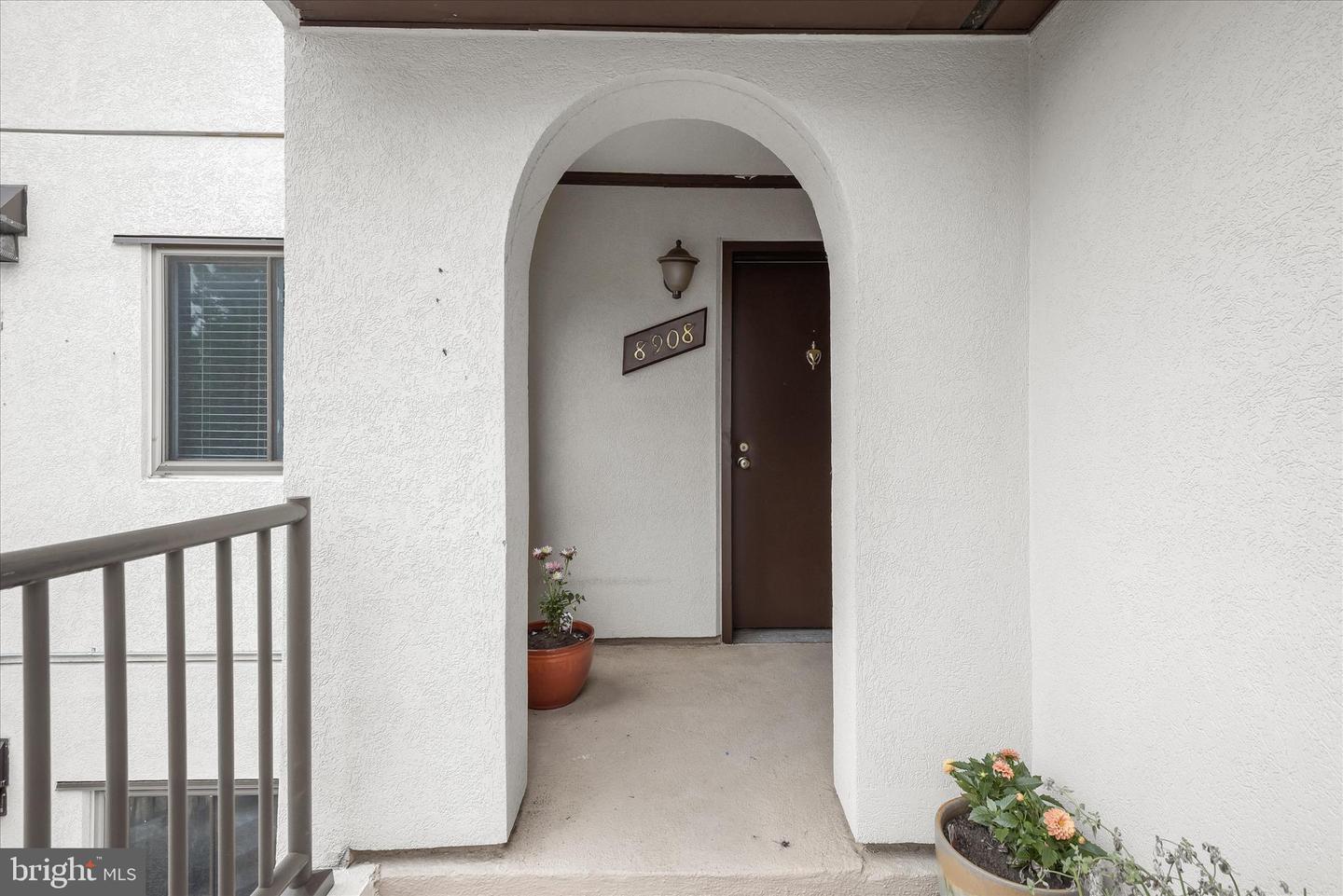 8908 Battery Pl #5 Property Photo 5