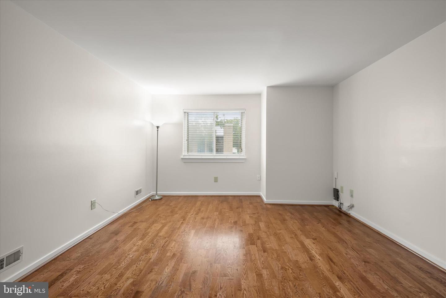 8908 Battery Pl #5 Property Photo 13