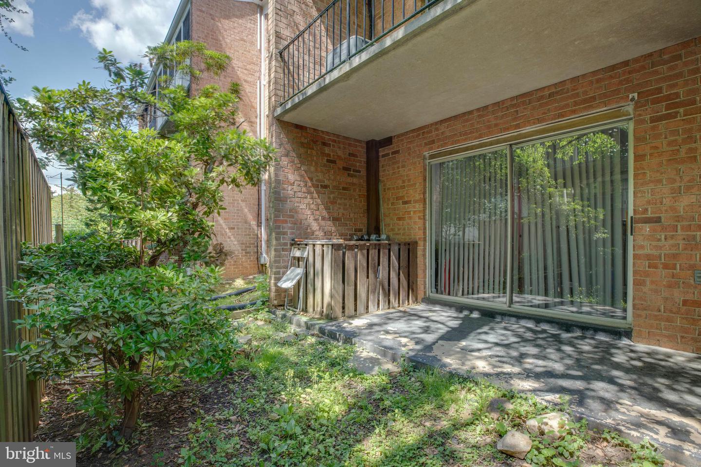 3382 Hewitt Ave #102 Property Photo 16