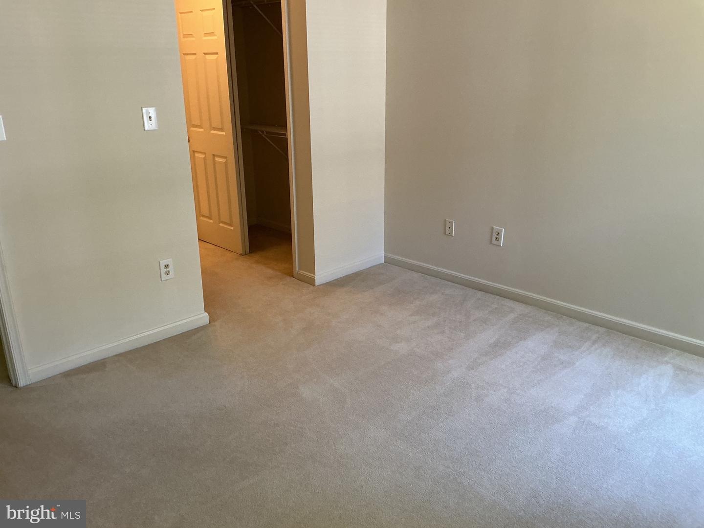 127 Timberbrook Ln #202 Property Photo 19