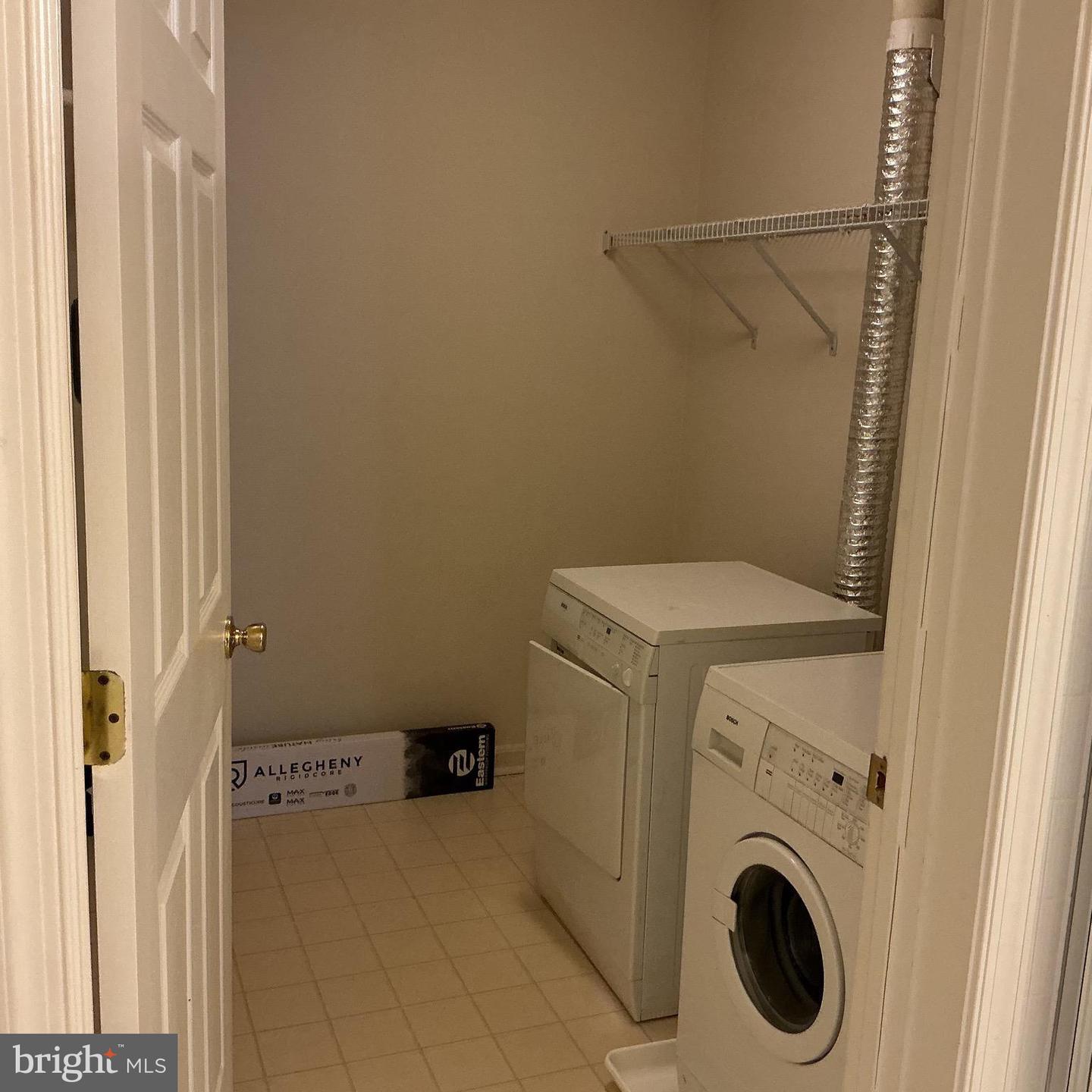 127 Timberbrook Ln #202 Property Photo 24
