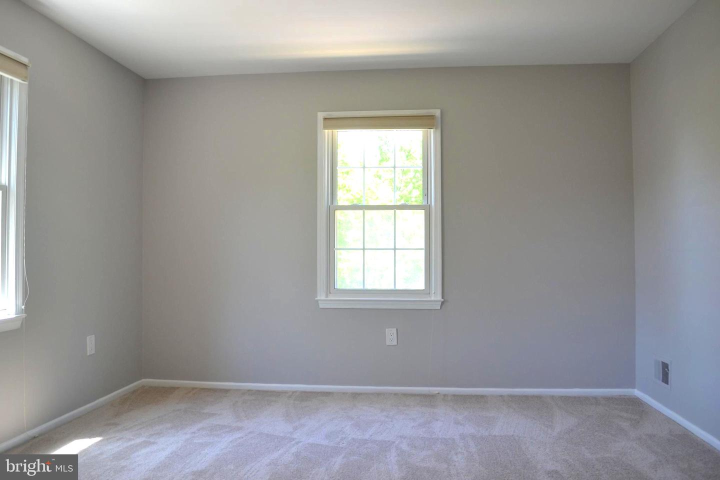1 Ingleside Ct Property Photo 9