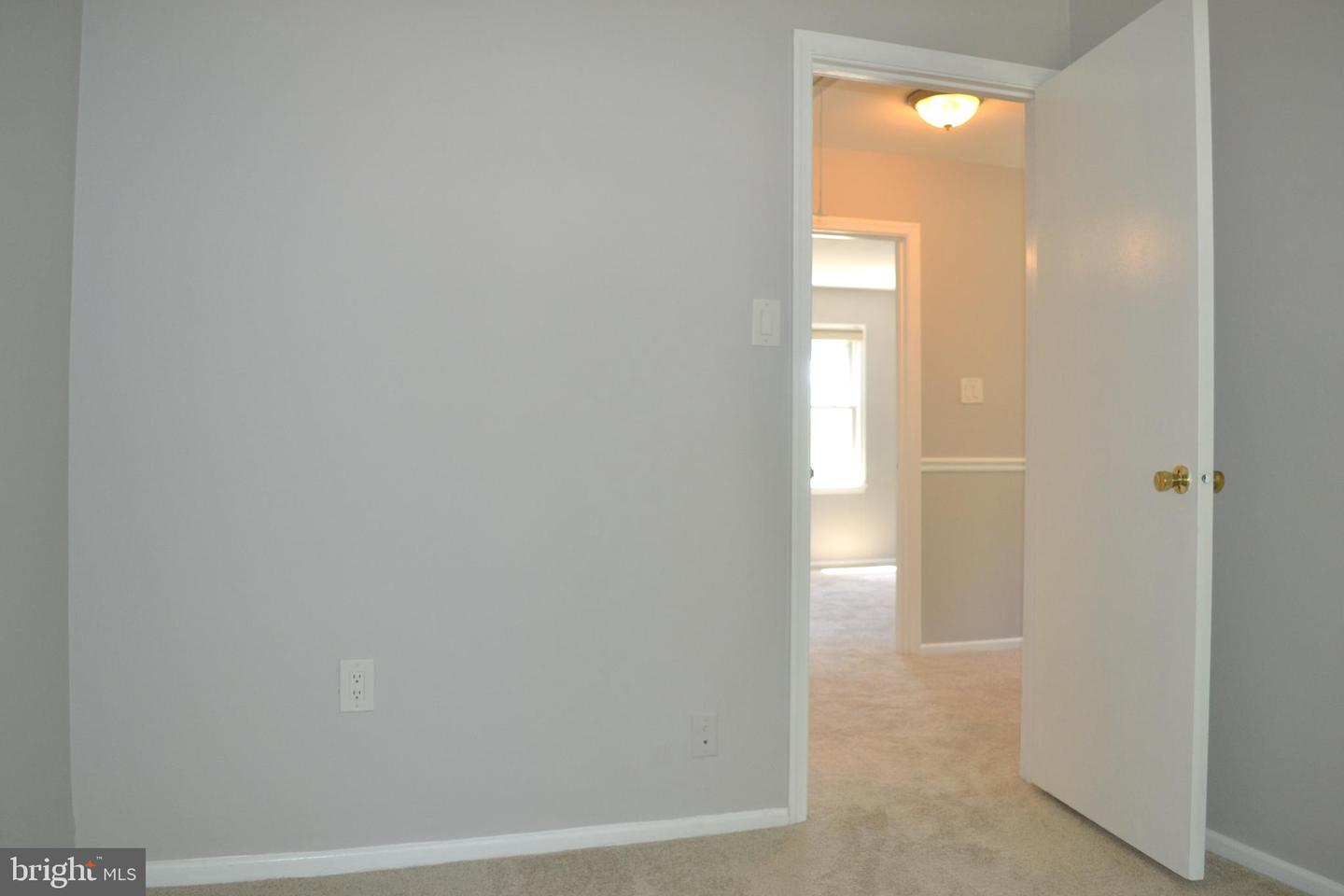 1 Ingleside Ct Property Photo 13