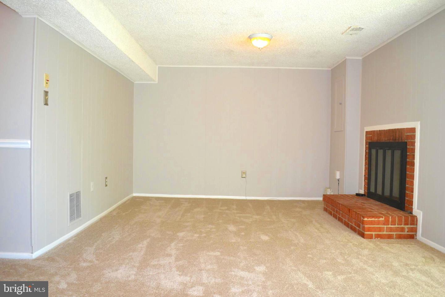 1 Ingleside Ct Property Photo 18