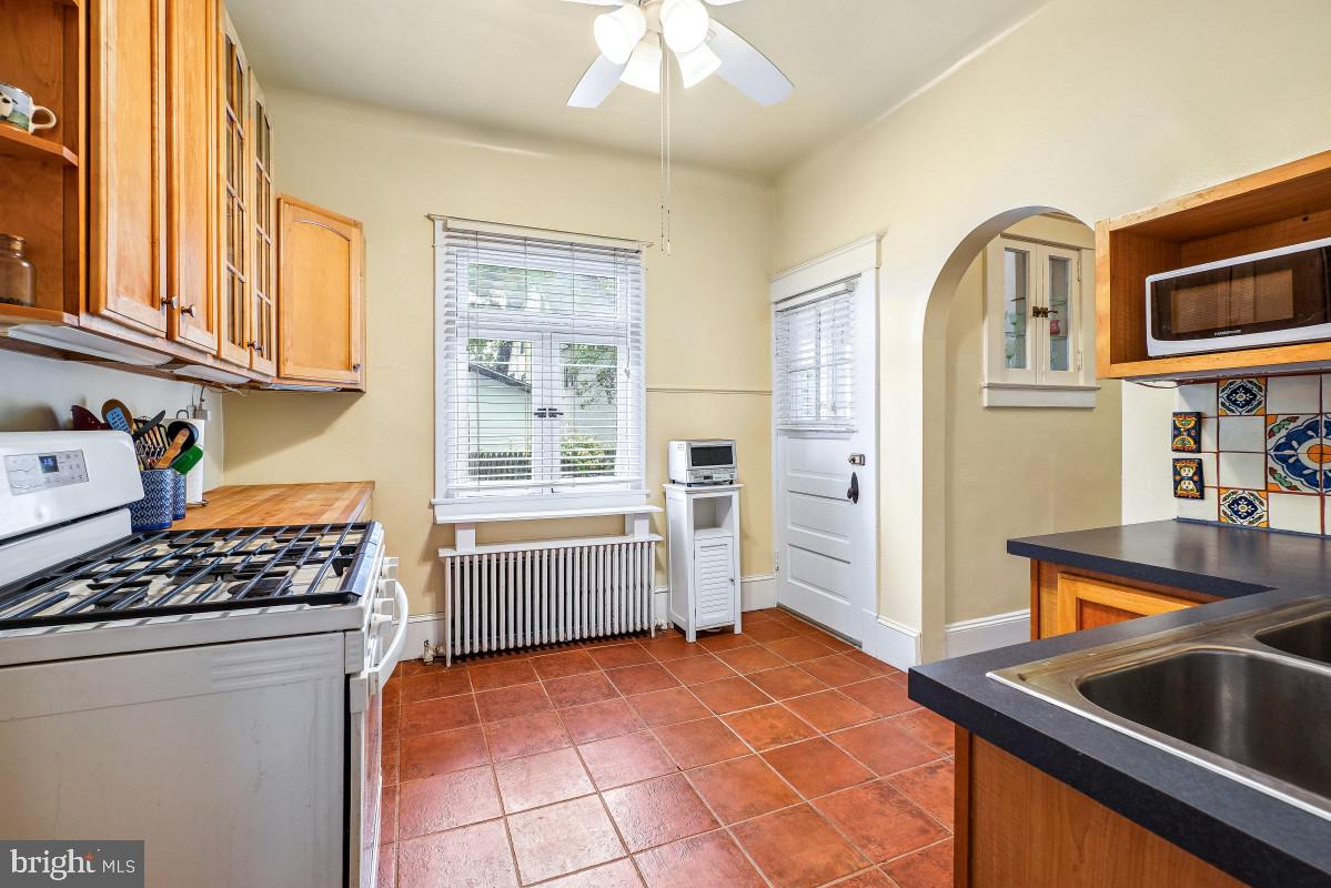 6 Philadelphia Ave Property Photo 12
