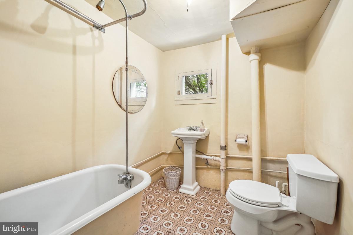 6 Philadelphia Ave Property Photo 21