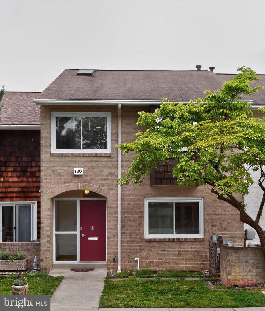 180 New Mark Esplanade Property Photo 1