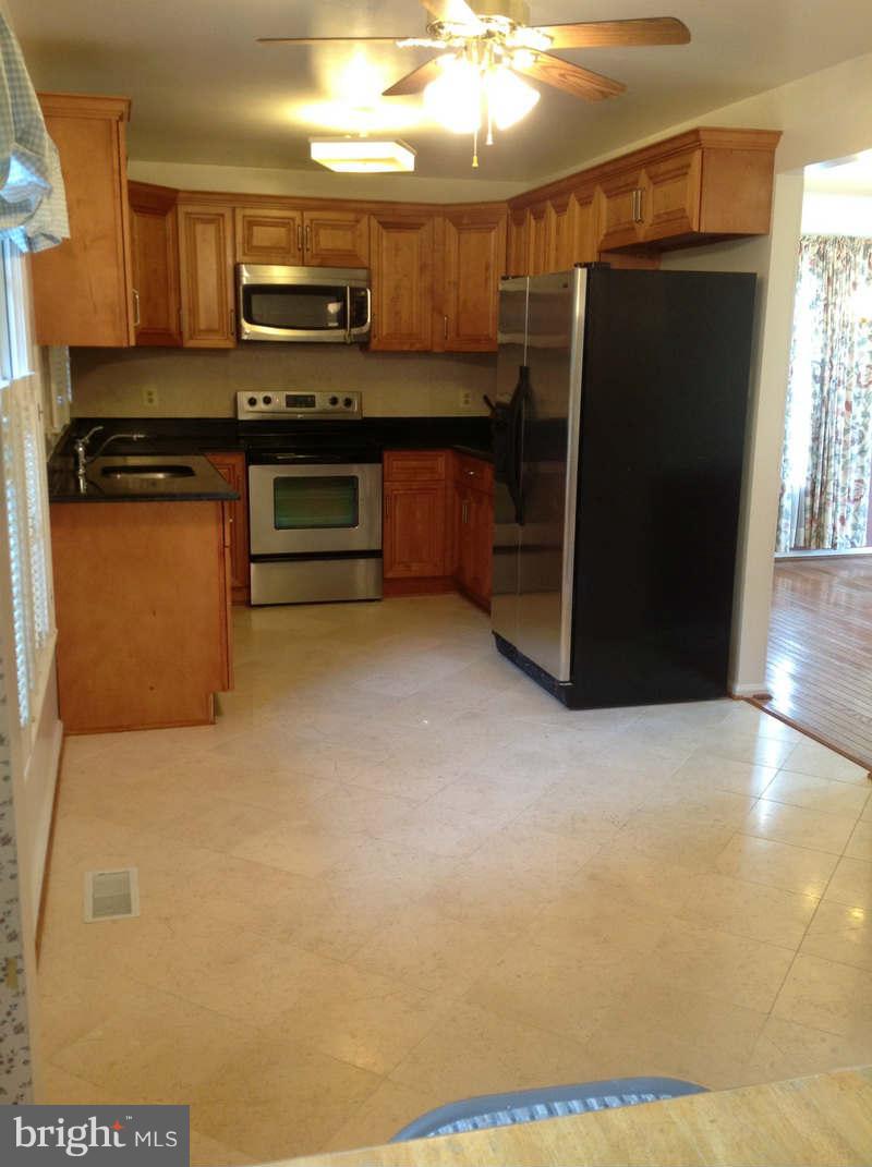 11624 Bootjack Ct Property Photo 6