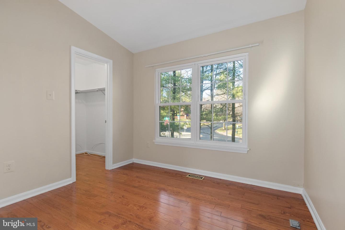 2 Hugo Ct Property Photo 12
