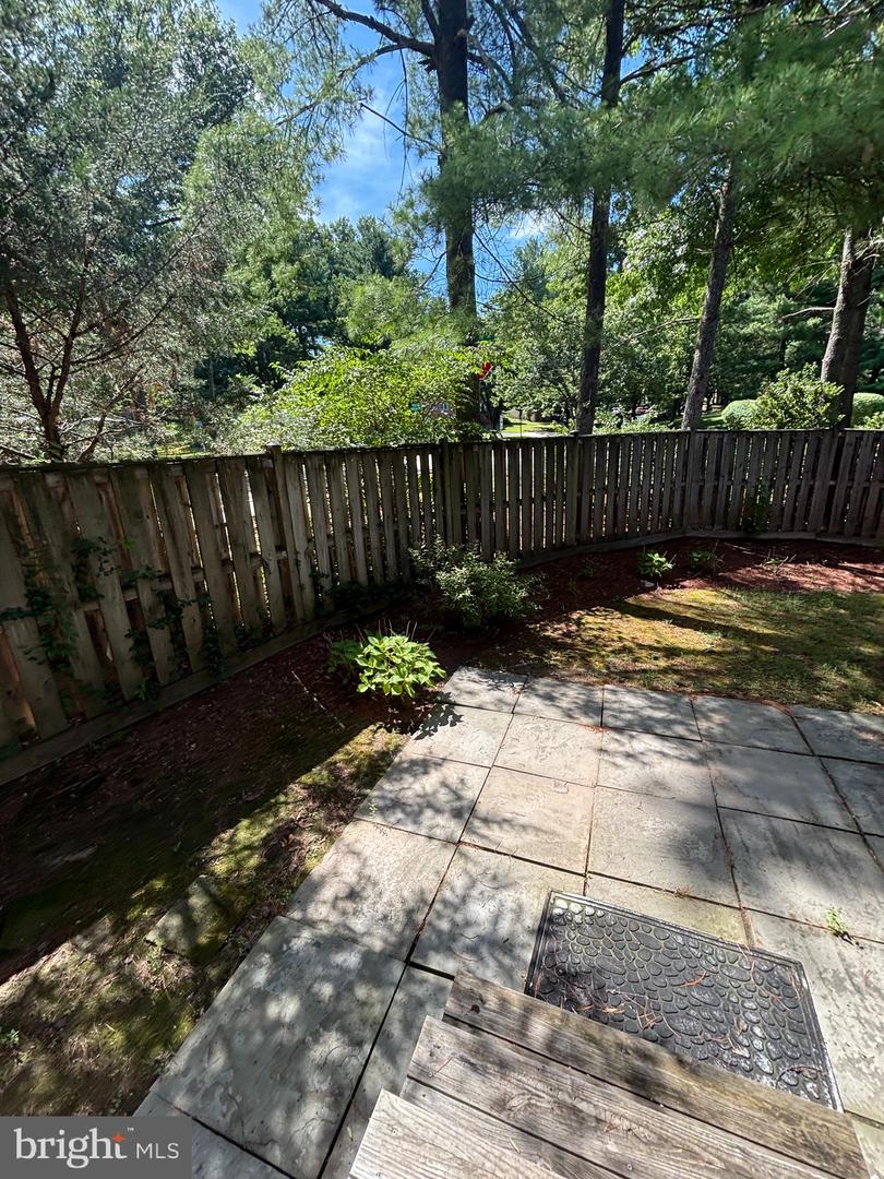 2 Hugo Ct Property Photo 30