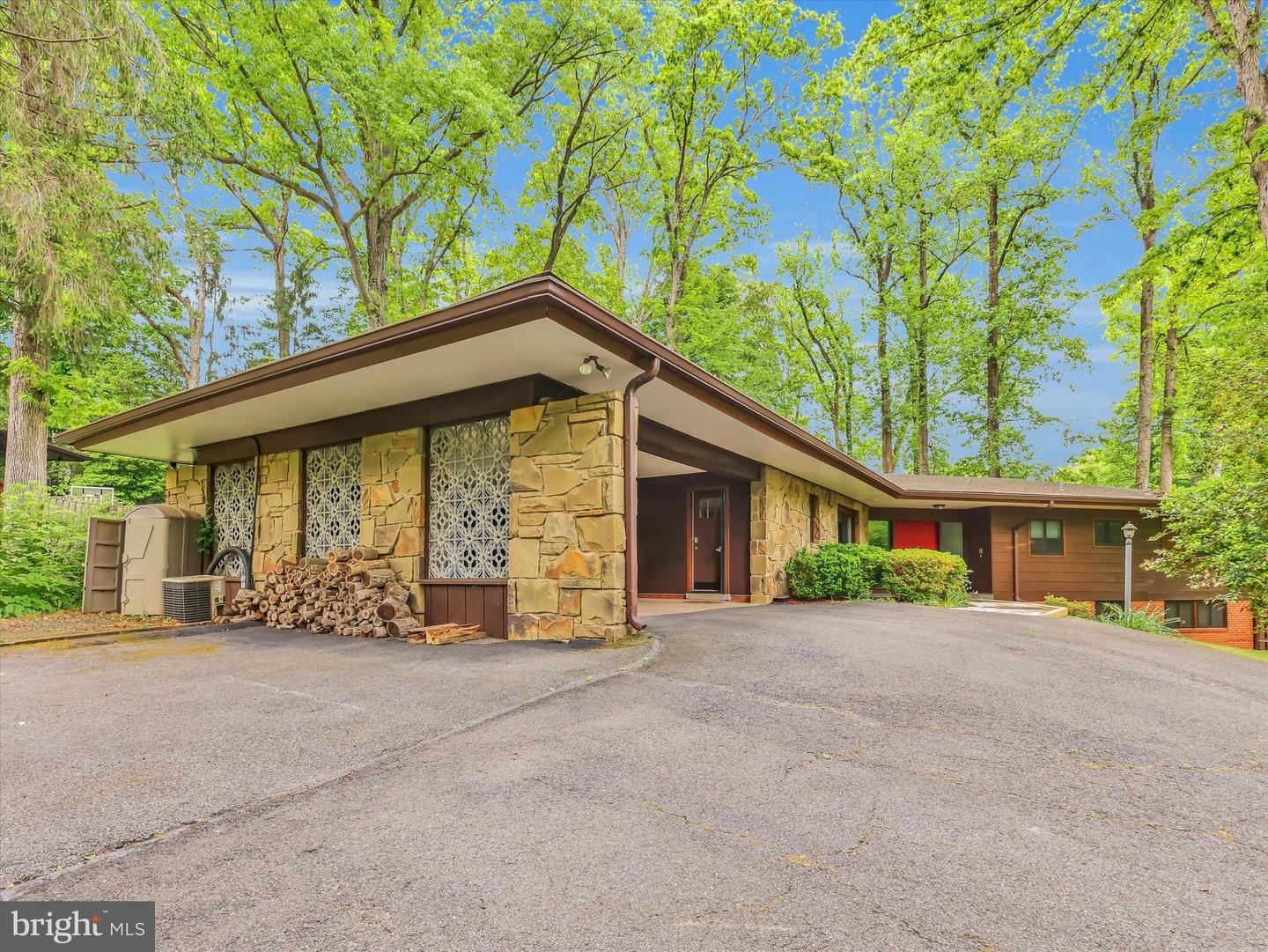 6509 Bradley Blvd Property Photo 1