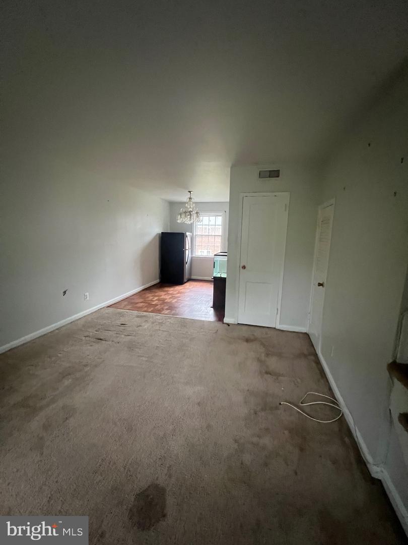 1760 E West Hwy #1760 Property Photo 5